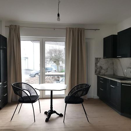 Modernes Stilvoll Eingerichtetes Appartement Rösrath Eksteriør bilde